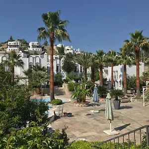 https://la-rosa-hotel.aegeanhotels.net