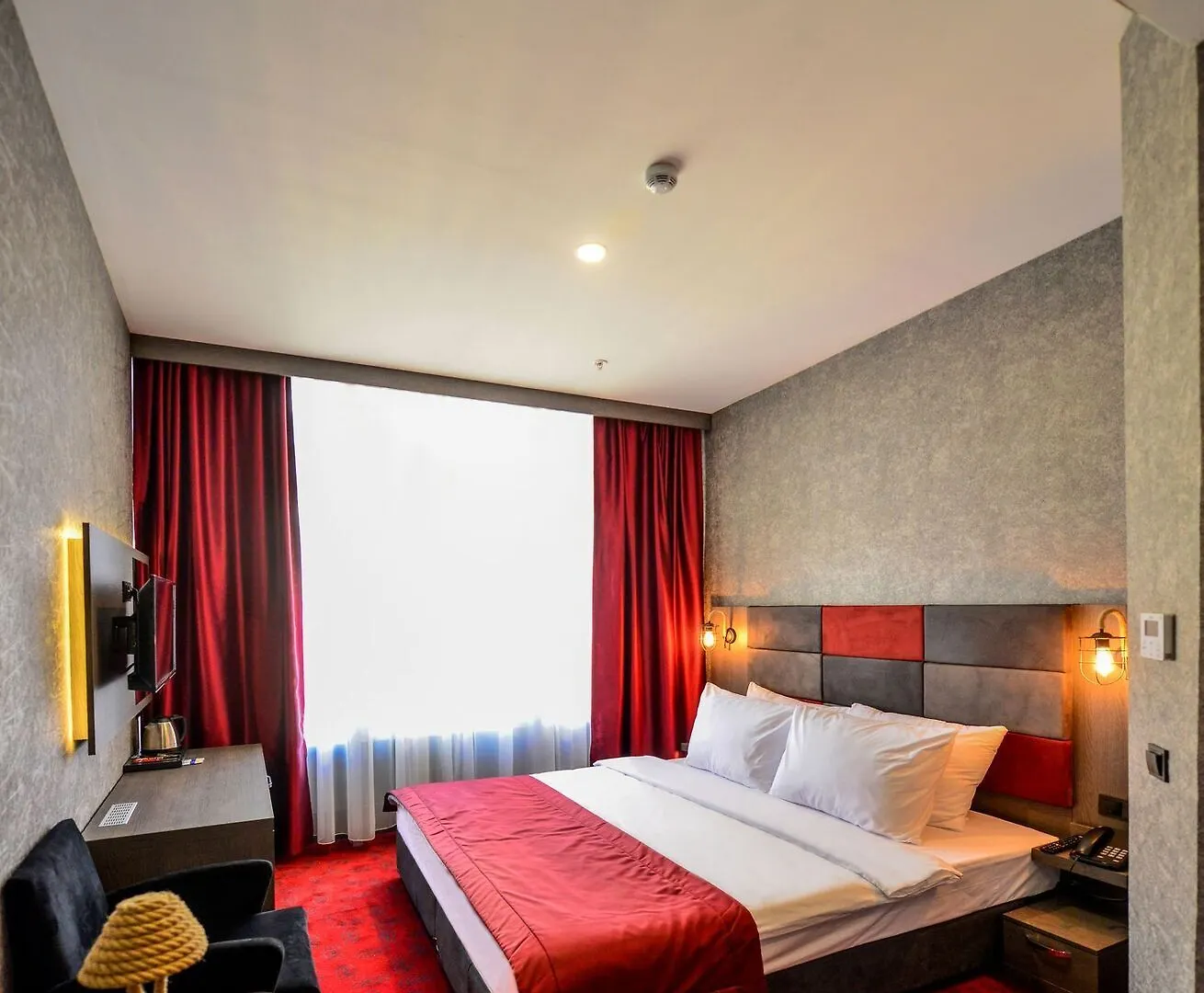 A11 Hotel Atasehir Стамбул 4*,